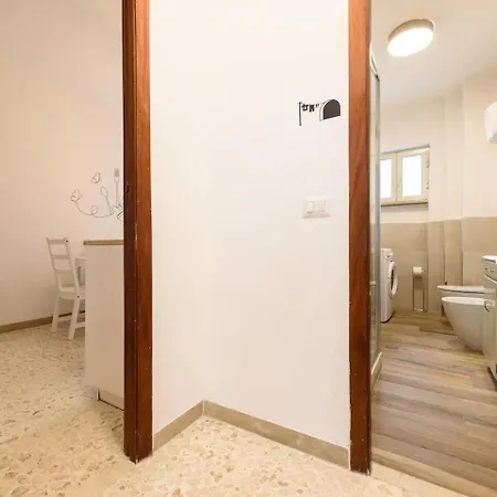Apartment 2br Per 5 Con Patio Privato - Vicino Centro