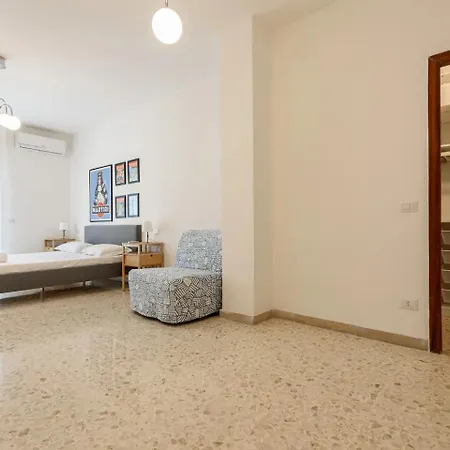 2br Per 5 Con Patio Privato - Vicino Centro Napoli